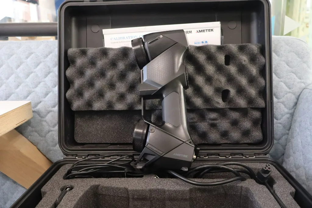 Handyscan Black+ Elite_7.webp